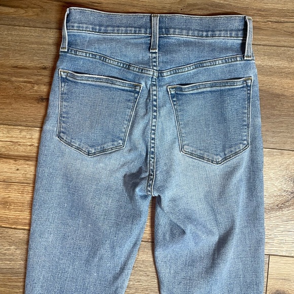 J.Crew 10" high-rise skinny jeans Ainsworth Light Wash - Picture 9 of 9